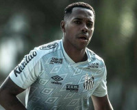 Condenado, Robinho terá nome incluído na lista vermelha da Interpol