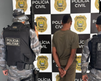 Homem é preso acusado de tentar atacar adolescente de 12 anos