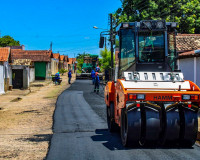 Rua da Glória recebe pavimentação asfáltica em Piripiri