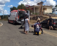 Homem fica ferido após colisão entre motocicletas na zona rural de Pedro II