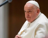 Papa Francisco é diagnosticado com pneumonia bilateral, segundo Vaticano