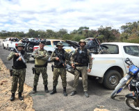 Operação no Parque Serra das Confusões resulta na apreensão de armas, motocicletas e animais abatido
