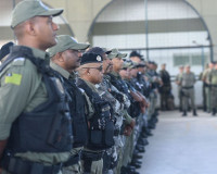 Polícia Militar reforça segurança nos centros comerciais de Teresina e interior do Piauí