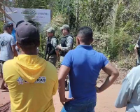 Homem morre após cair de moto a caminho do trabalho