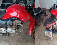Polícia apreende motocicleta com placa clonada e registro de roubo em Piripiri