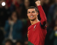 Com renovação bilionária, Cristiano Ronaldo deve buscar os 1000 gols e a Copa do Mundo