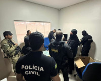 Polícia apreende quase R$ 1 milhão em supermercado de Batalha durante operação