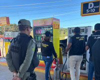 Operação conjunta fiscaliza postos de combustíveis e comércios em Barras