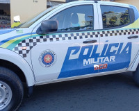 Homem com mandado de prisão é preso durante confusão de mulheres
