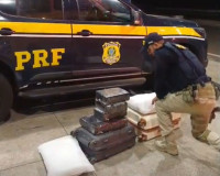 PRF apreende 24,3 Kg de maconha em ônibus interestadual na BR-343 em Piripiri