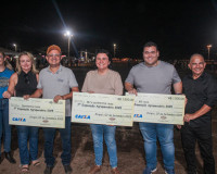 Prefeita Jôve Oliveira Monteiro prestigia abertura da Expoagro 2025