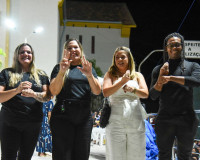 Vereadora Emília Milena garante intérpretes de Libras durante festejo de Nossa Senhora dos Remédios