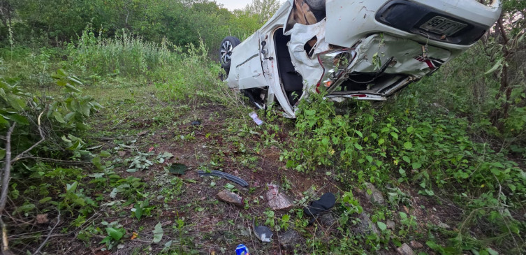 Grave acidente na BR-230 deixa três mortos e três feridos no Sul do Piauí