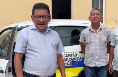 Prefeito Tim Medeiros entrega veículo para comunidade rural de Capitão de Campos