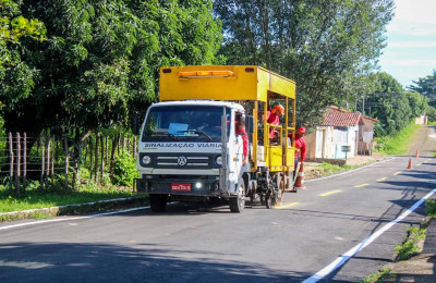 SUTRAN realiza sinalização de novas vias asfaltadas em Piripiri