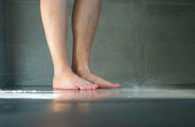 Fazer xixi no banho pode ser perigoso ?