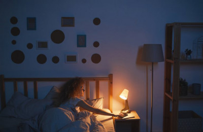 Mesmo luz indireta pode prejudicar a saúde durante o sono