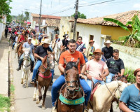 BRASILEIRA: Tradicional cavalgada é realizada durante a programação da Festa do Vaqueiro