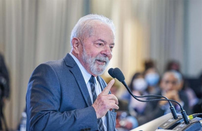Lula sanciona lei que libera R$ 7,3 bilhões para o pagamento do piso da enfermagem