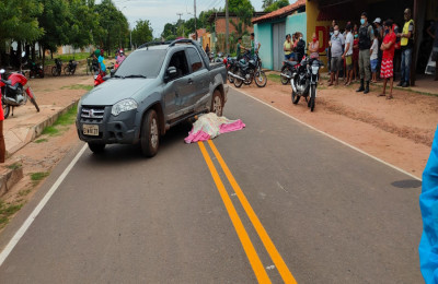 Mototaxista morre após colisão entre moto e carro em Piracuruca