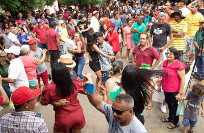 1ª Feira de Maio em Milton Brandão movimenta a economia e gera emprego e renda