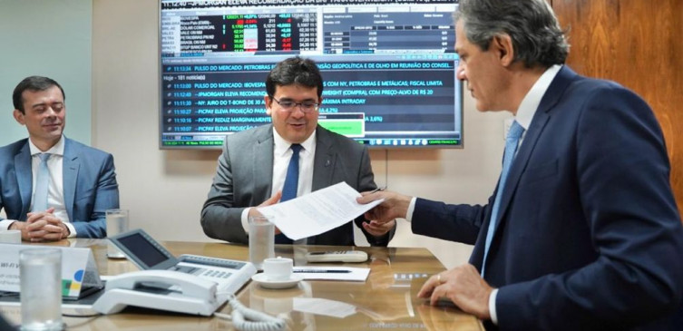 Com Ministro Haddad, Rafael assina contrato de R$ 2 bilhões em investimentos para o Piauí