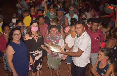 Prefeitura de Brasileira distribui 1 tonelada de peixe para famílias
